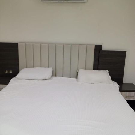 Nozol Mena 109 Al-Yarmouk Aparthotel ริยาดห์ ภายนอก รูปภาพ